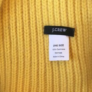 Sunny yellow cashmere scarf ☀️